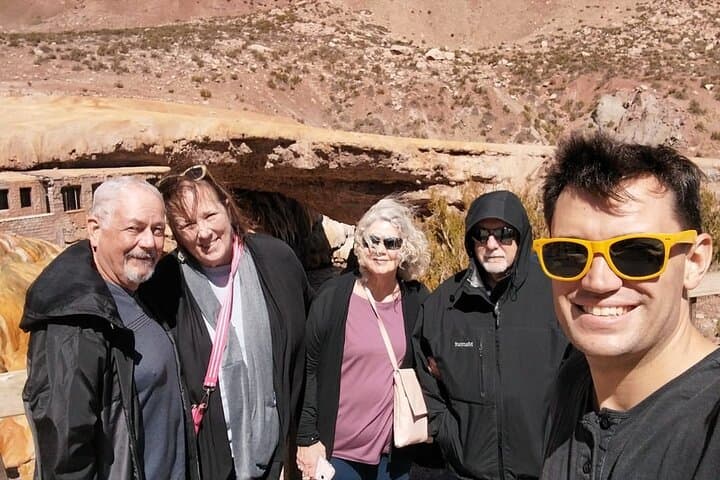 Private Andes High Mountain Tour to Aconcagua and Puente del Inca with Wine Lunch