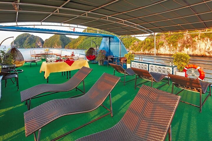 Halong Bay Full-Day Cruise: Buffet Lunch, Kayaking & Titop Peak Views photo 5
