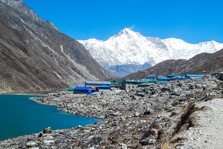 Everest Base Camp via Gokyo Lakes: 17-Day Trek to Gokyo Ri & Kalapathar photo 3