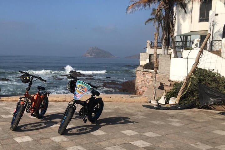 Mazatlán Smart Bike Tour: E‑Bike Along the Malecon & Historic Centro photo 3