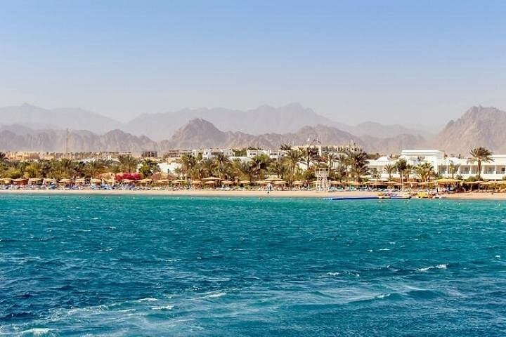 Soar Over the Red Sea: Parasailing in Sharm El Sheikh with Hotel Transfer photo 4