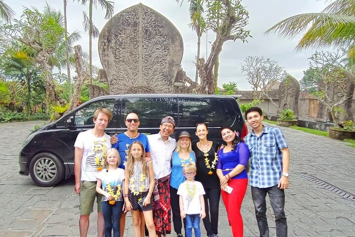 Customizable Bali Private Van Tours — 10-Seater Luxury Minibus photo 2