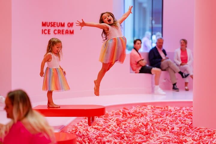 Inside Chicago's Museum of Ice Cream: Interactive Sweet Experience and Visitor Tips