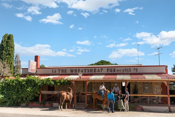 Barossa Helicopter Pub Lunch: Private Wheatsheaf Flight from Adelaide