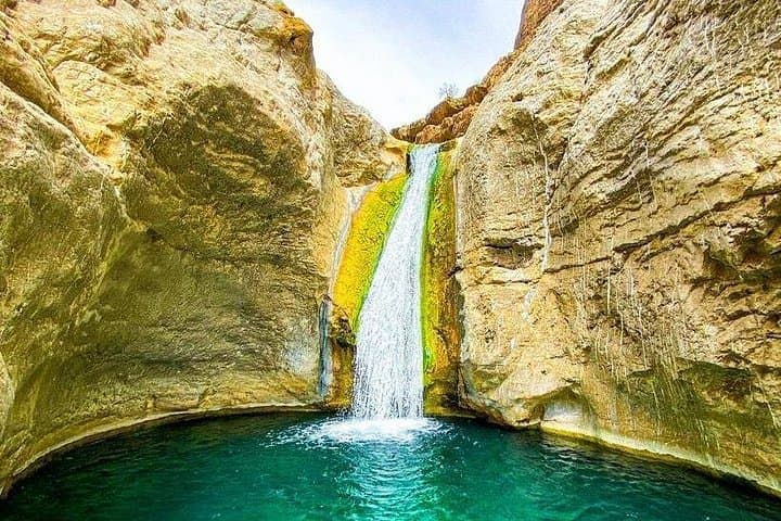 Full-Day Wahiba Sands & Wadi Hawar Tour from Muscat: Desert Dunes and Blue Wadi Pools photo 2