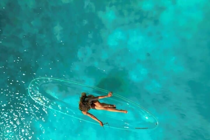 Clear Kayak Photoshoot Montego Bay: Capture Ocean-Front Portraits photo 2