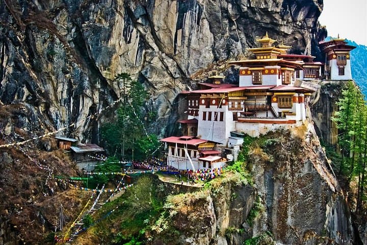 Tiger's Nest Hike & Cultural Tour: 4-Day Paro and Thimphu Bhutan Package photo 4