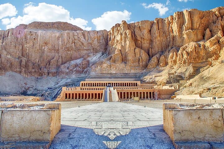 Luxor Full-Day Private East & West Bank Tour with Sunrise Hot Air Balloon Ride photo 2
