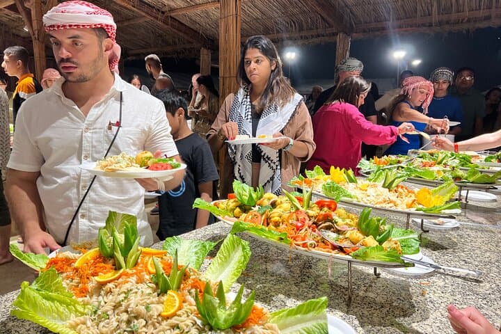 Private Dubai Desert Safari: 4WD Dune Bashing & BBQ Dinner Experience