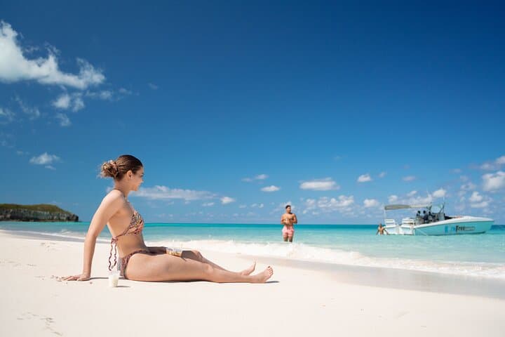 Pink Sands Beach and Swimming Pigs Day Trip from Nassau photo 4
