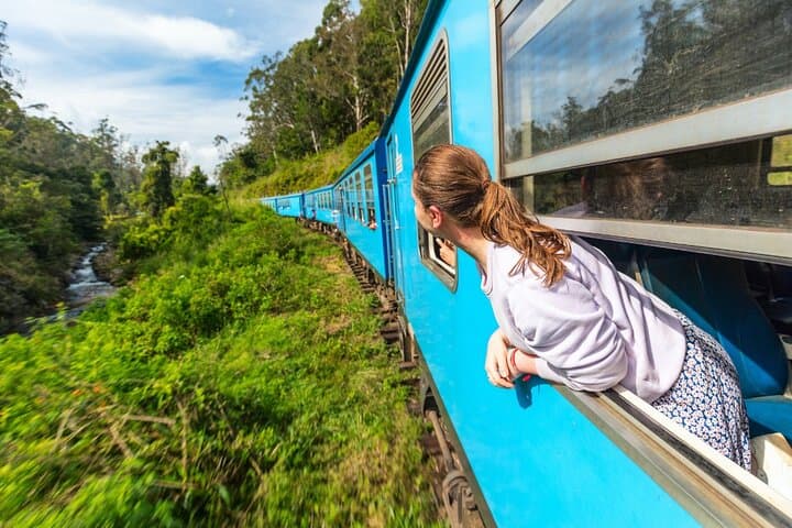 8-Day Sri Lanka Highlights Tour: Private Driver, Safari & Hill Country Train photo 1