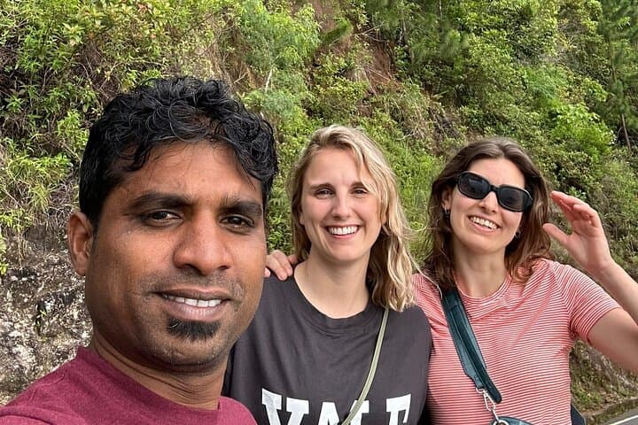 8-Day Sri Lanka Highlights Tour: Private Driver, Safari & Hill Country Train photo 2