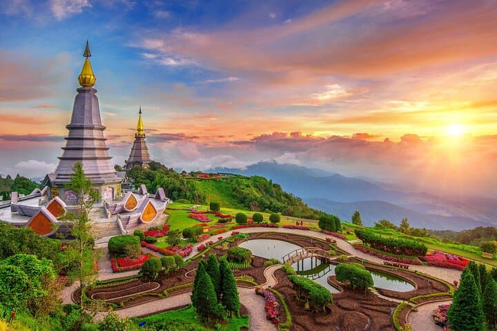 Doi Inthanon Full-Day Tour: Waterfalls, Hill Tribes & Twin Pagodas photo 2