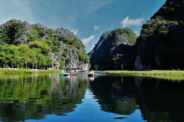 Ninh Binh Mua Cave & Tam Coc Private Day Tour from Hanoi photo 3