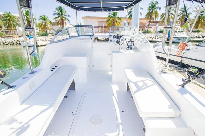 Private Huatulco Bay Boat Tour — Snorkel Maguey, Cacaluta & La Entrega