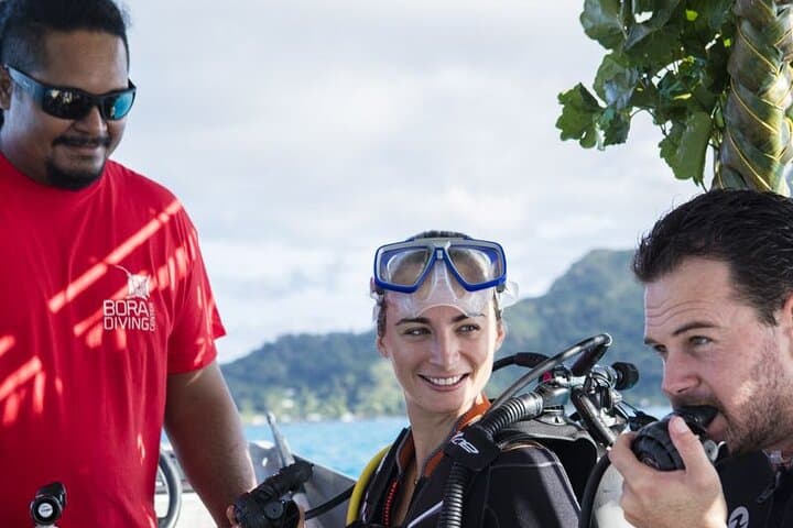 Private Afternoon Dive in Bora Bora — Private Boat & Instructor