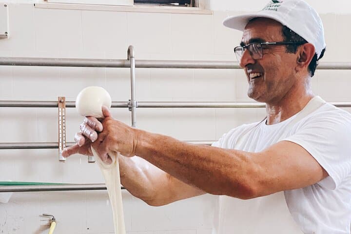 Masseria Fragnite Mozzarella Experience: Cheese Tour & Tastings in Puglia photo 5