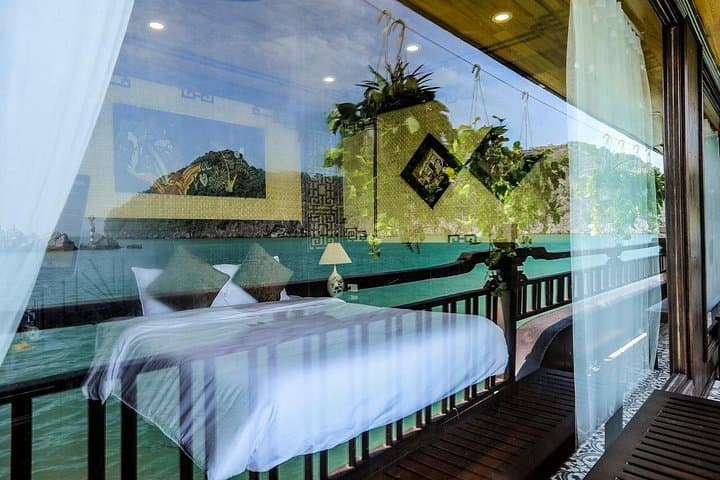 Overnight Lan Ha Bay Cruise from Hanoi with Kayaking & Cat Ba Cycling photo 4