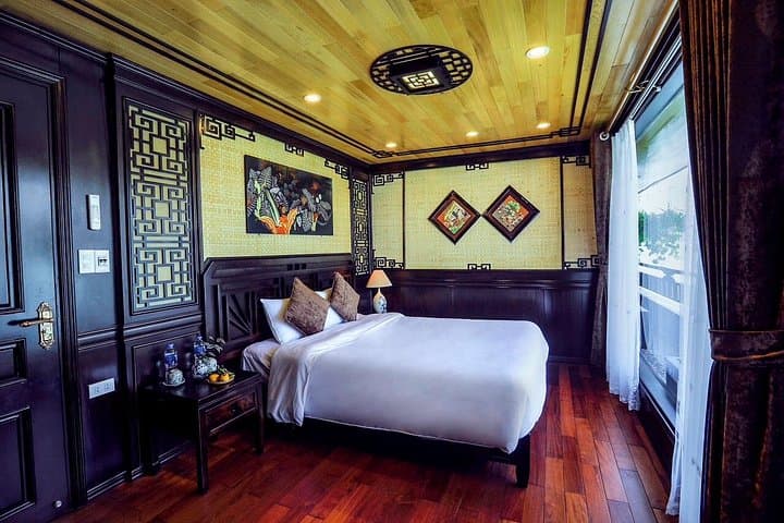 Overnight Lan Ha Bay Cruise from Hanoi with Kayaking & Cat Ba Cycling photo 5