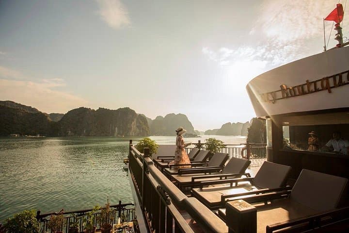 Overnight Lan Ha Bay Cruise from Hanoi with Kayaking & Cat Ba Cycling photo 3