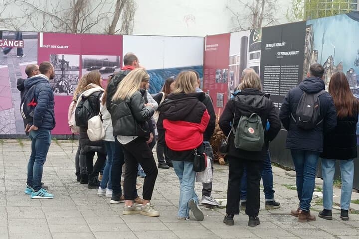 Private Walking Tour of Berlin Highlights — 4-Hour Guided Sightseeing in Mitte photo 6