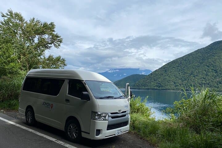 Private Full-Day Mount Fuji Lakes Tour from Tokyo