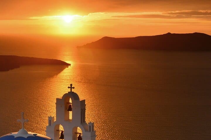 VIP Customized Private Tours in Santorini — Caldera Views, Volcano Walks & Oia Sunsets