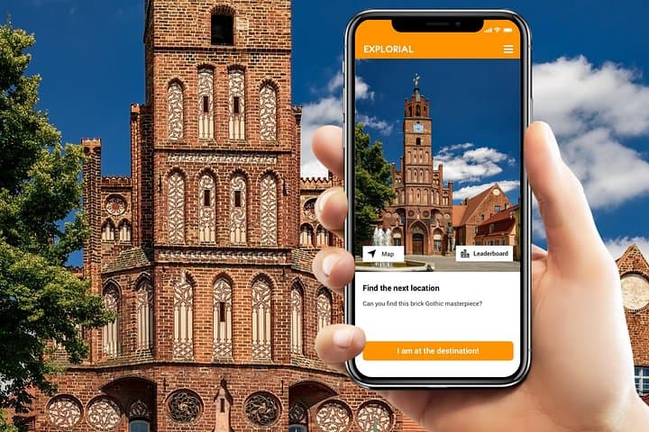 Brandenburg Scavenger Hunt: Self-Guided Walking Tour of City Sights