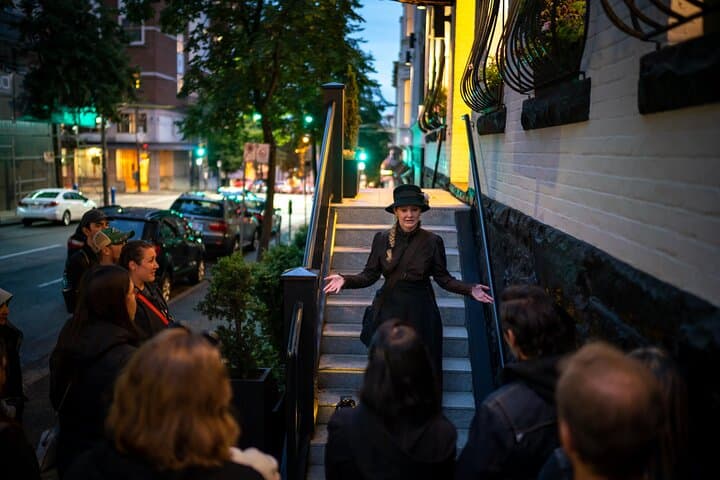 Gastown Lost Souls Walking Tour: Dark History and Theatrical Urban Stroll photo 4