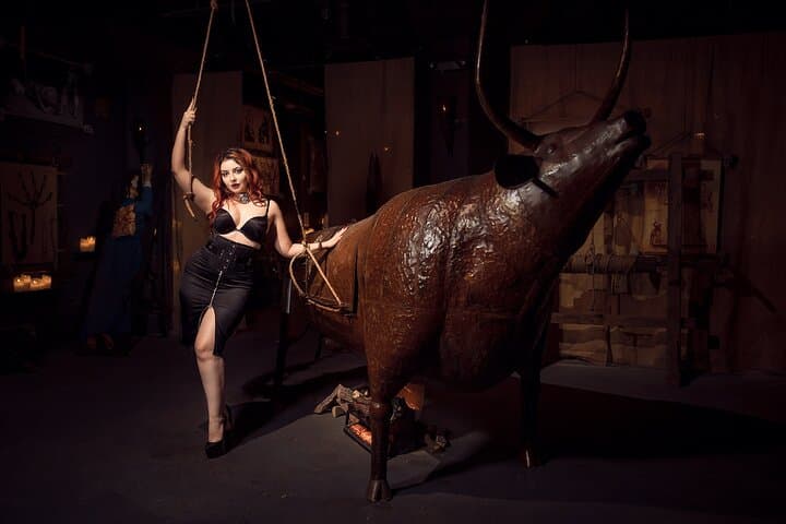 Inside Chicago’s Medieval Torture Museum: Audio-Guided Tour and Ghost Hunting Experience photo 4