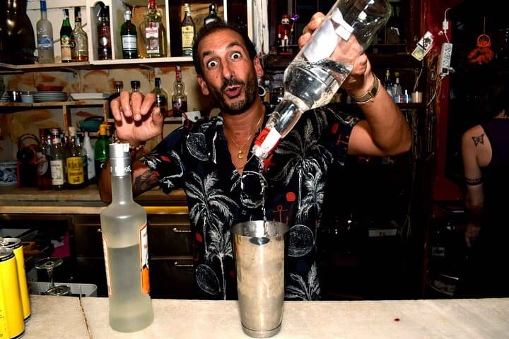 Edinburgh Old Town Pub Crawl: Guided Nightlife Tour with Free Shots & Queue Jump photo 2