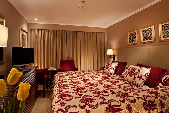 Luxury 4-Night Nile Cruise from Luxor to Aswan on Steigenberger Legacy photo 2