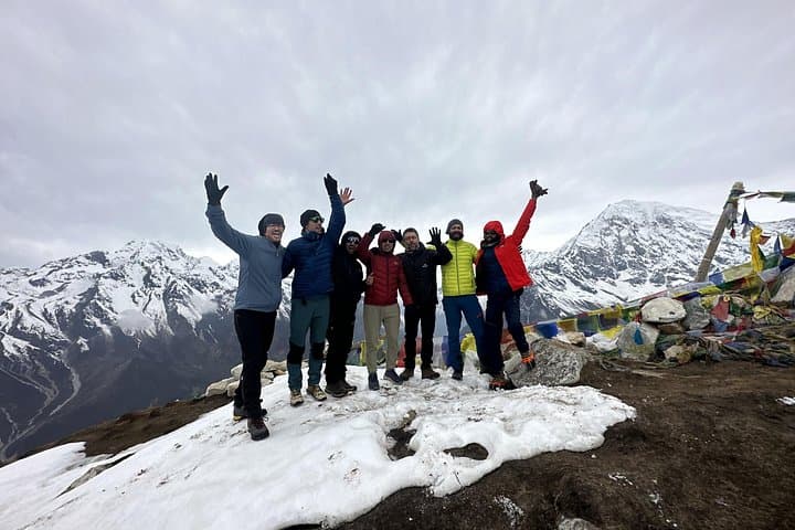 Langtang Trek 13 Days: Kyanjin Gompa, Gosaikunda & Chisapani Himalayan Route photo 3