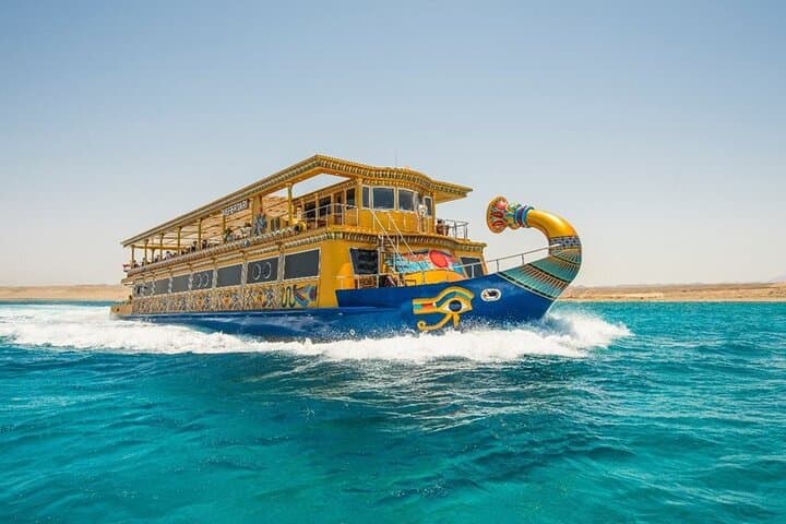 Nefertari Cruise Marsa Alam — Submarine Views & Snorkel at Turtles Bay