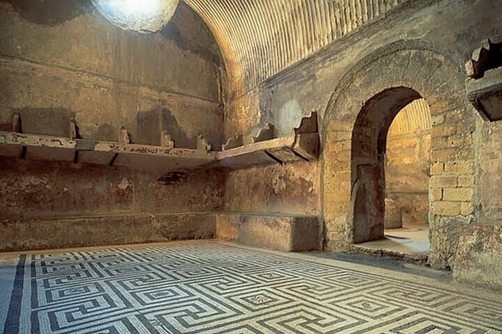 Half-Day Herculaneum Excursion from Naples with Lunch — Ancient Ruins and Roman Frescoes photo 2
