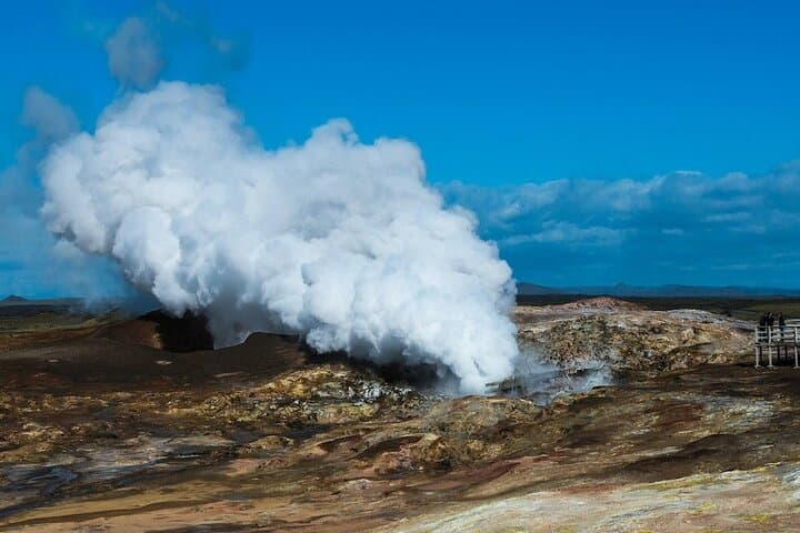 Reykjanes Peninsula Private Day Tour: Blue Lagoon, Geothermal Vents & Coastal Lava photo 2