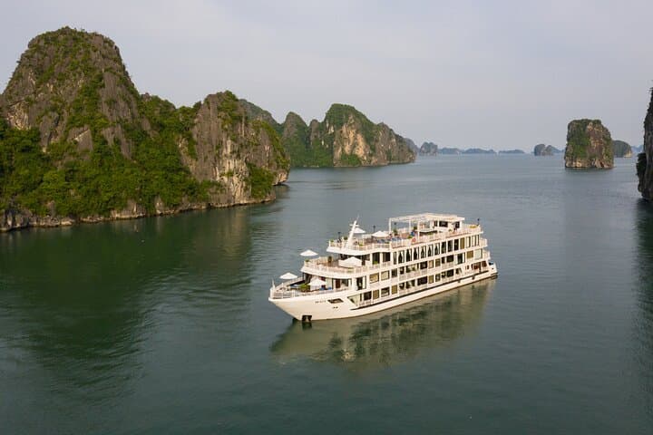 3-Day Hanoi & Halong Bay Overnight Cruise: City Food Tour and UNESCO Limestone Karsts photo 2