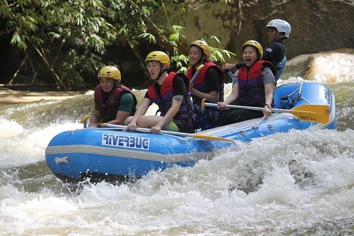 Conquer Kampar River: 7km Whitewater Rafting Adventure from Kuala Lumpur