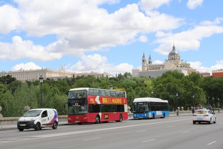 Big Bus Madrid Panoramic Open-Top City Tour photo 4