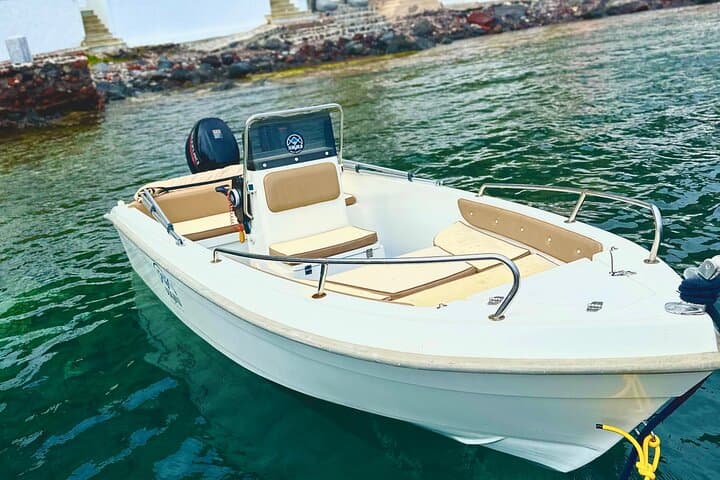 Santorini Boat Rental: 4-Hour Caldera Cruise to Volcano & Thirasia photo 1