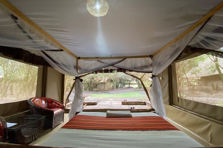 5-Day-Lake-Nakuru-Naivasha-Maasai-Mara-Safari-Kenya photo 2