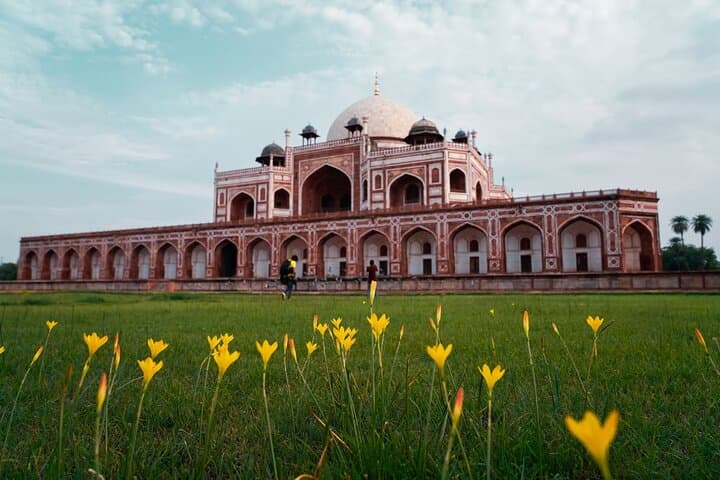 Two-Day Private Old and New Delhi Highlights Tour — Rickshaws, Monuments & Temples photo 2