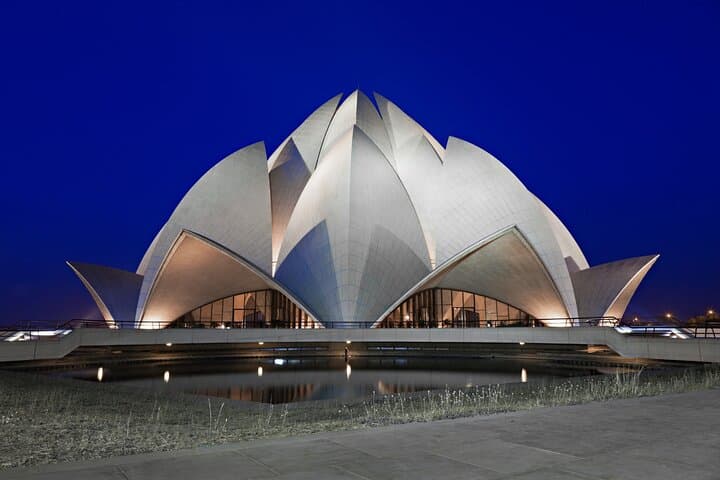 Two-Day Private Old and New Delhi Highlights Tour — Rickshaws, Monuments & Temples photo 4