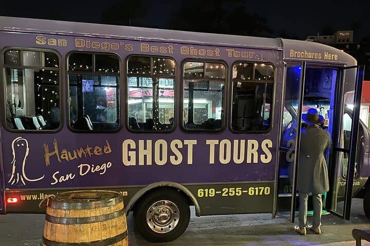 Bus Tour in Poway, California
