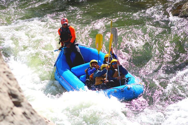 Chili River Rafting from Arequipa: 7 km Class II–IV River Descent photo 4