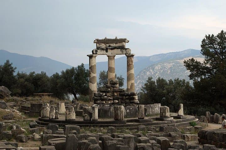 Full-Day Tour to Delphi from Athens — Visit the Temple of Apollo & Delphi Museum