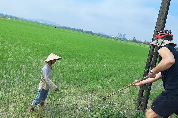 Rural Hue Cycling & Farming Day — Thanh Toan Village Immersion photo 4