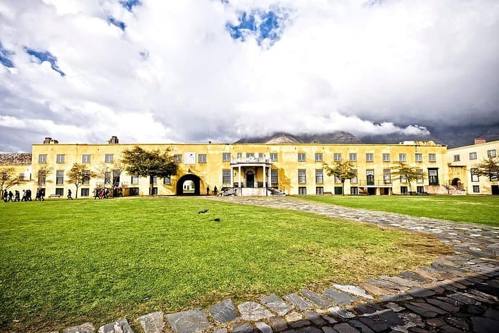 Cape Town Half-Day City Tour: V&A Waterfront, Clifton Beaches & Bo-Kaap photo 3