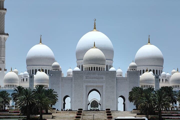 Exploring Abu Dhabi: Sheikh Zayed Grand Mosque, Qasr Al Watan & Louvre Abu Dhabi photo 6