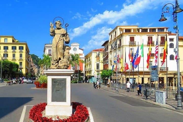 Sorrento Walking Tour & Limoncello Tasting — Historic Center, Vallone dei Mulini & Lemon Garden photo 3